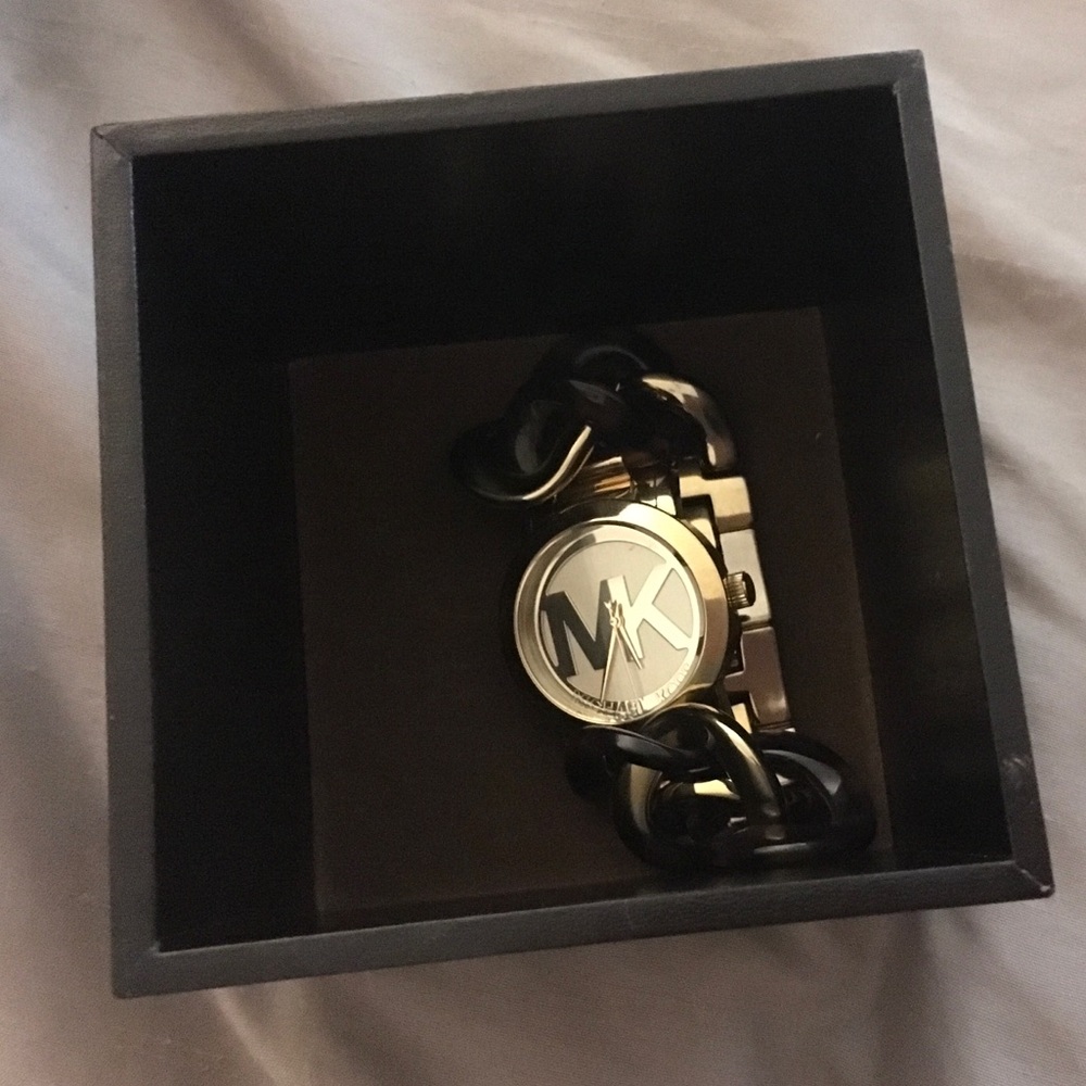 MK watch